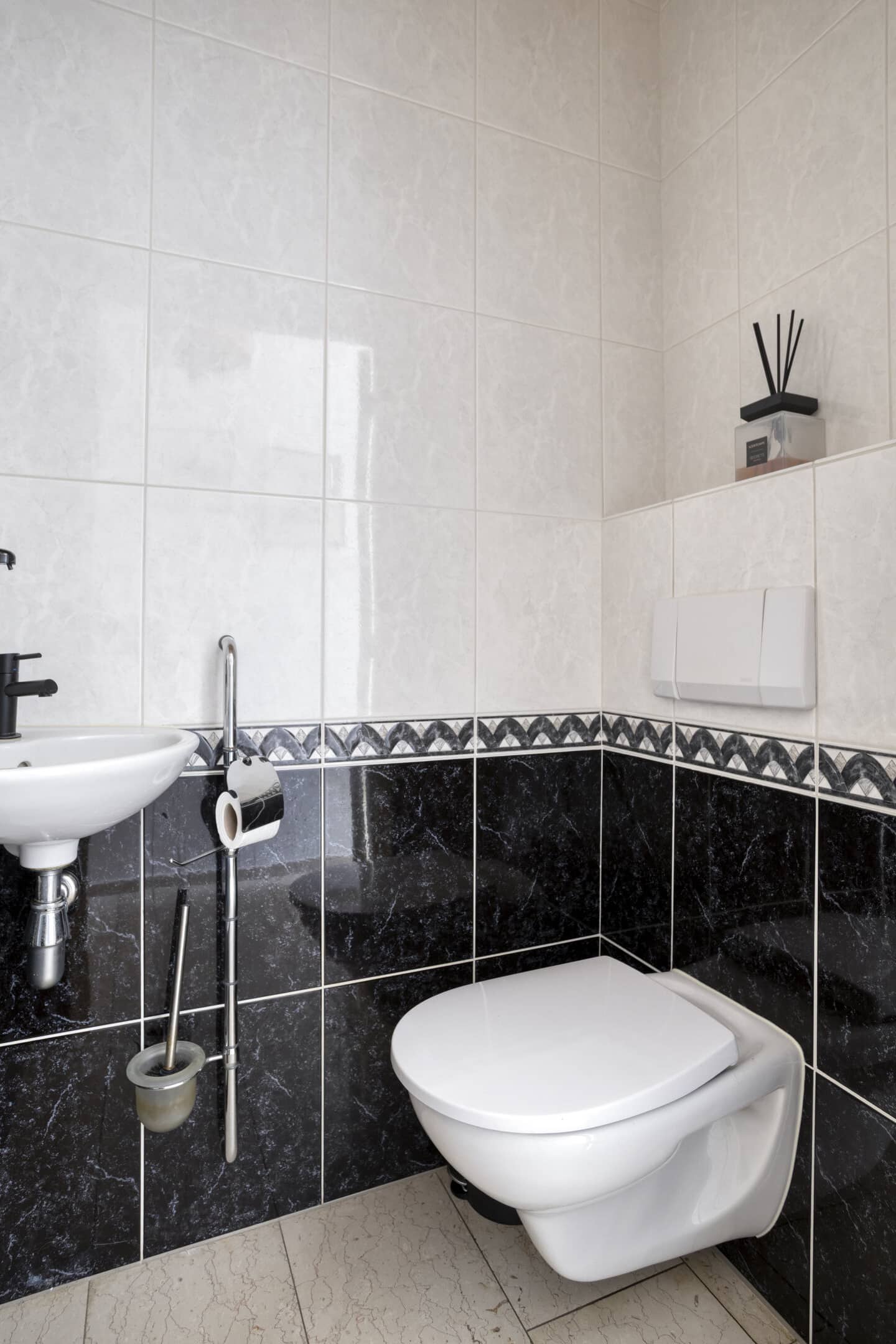 Hoekwoning te koop: Monseigneur Völkerstraat 25, Kaatsheuvel
