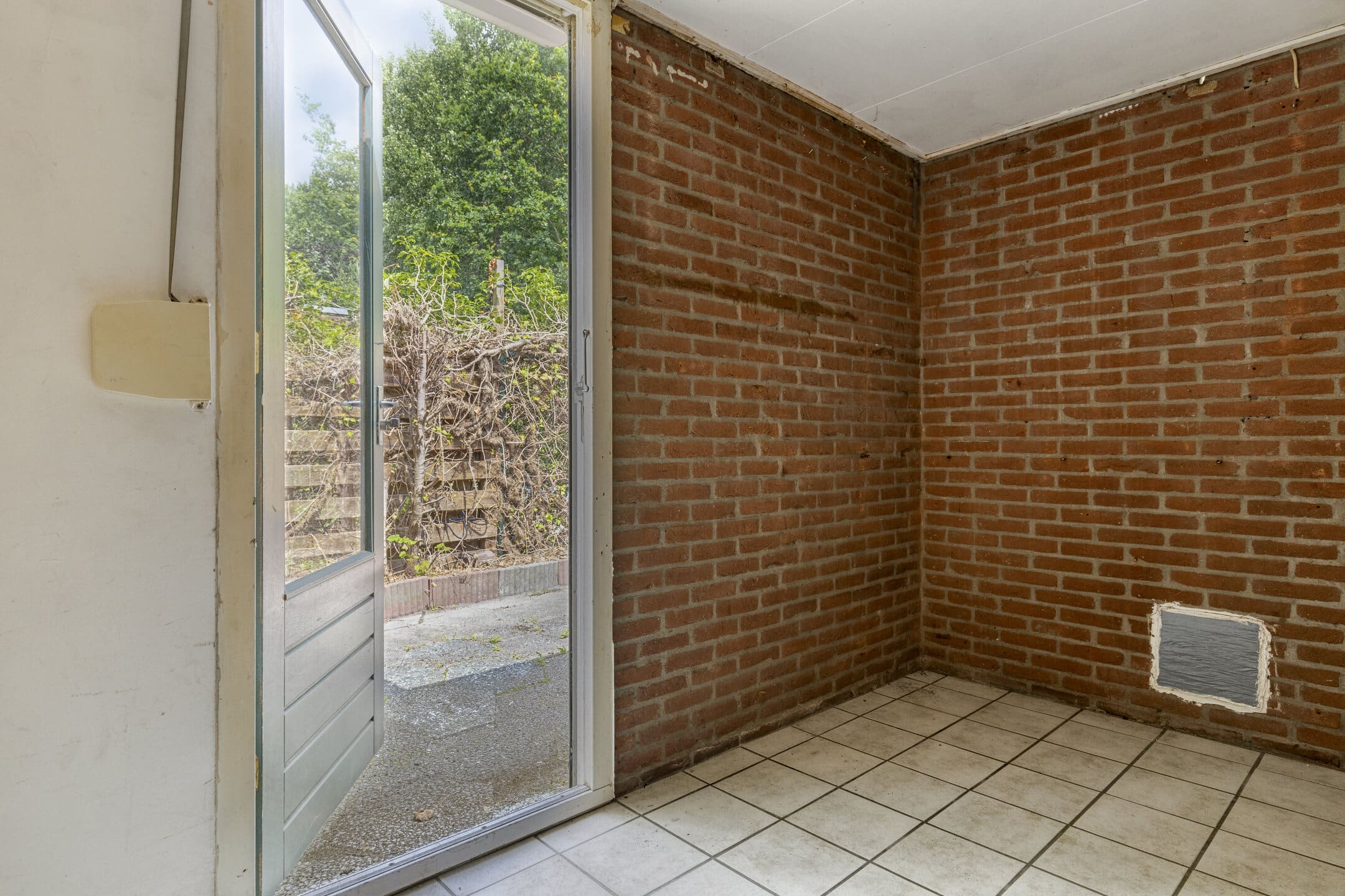 Tussenwoning te koop: Heinoord 18, Breda