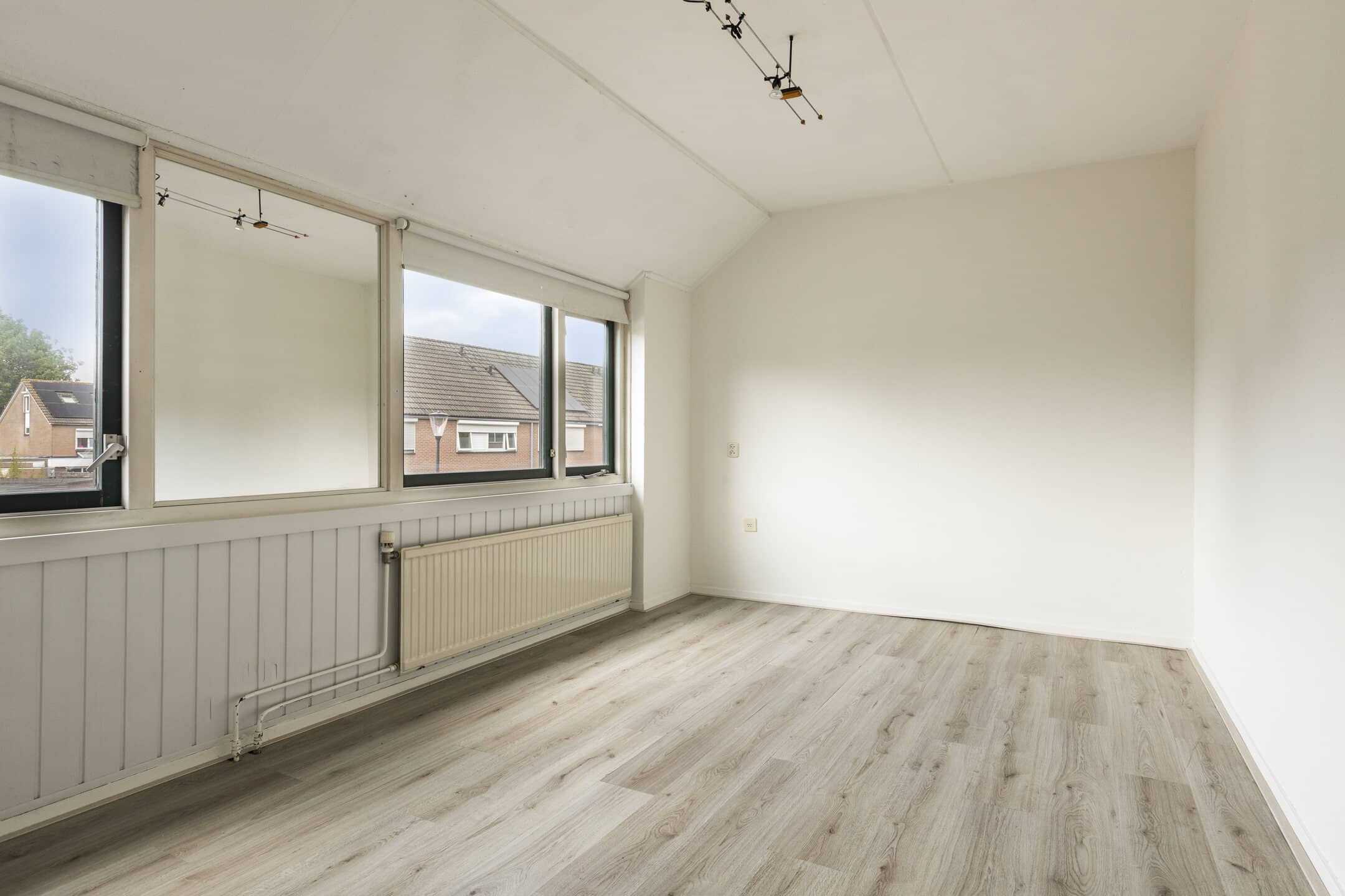 Tussenwoning te koop: Heinoord 18, Breda
