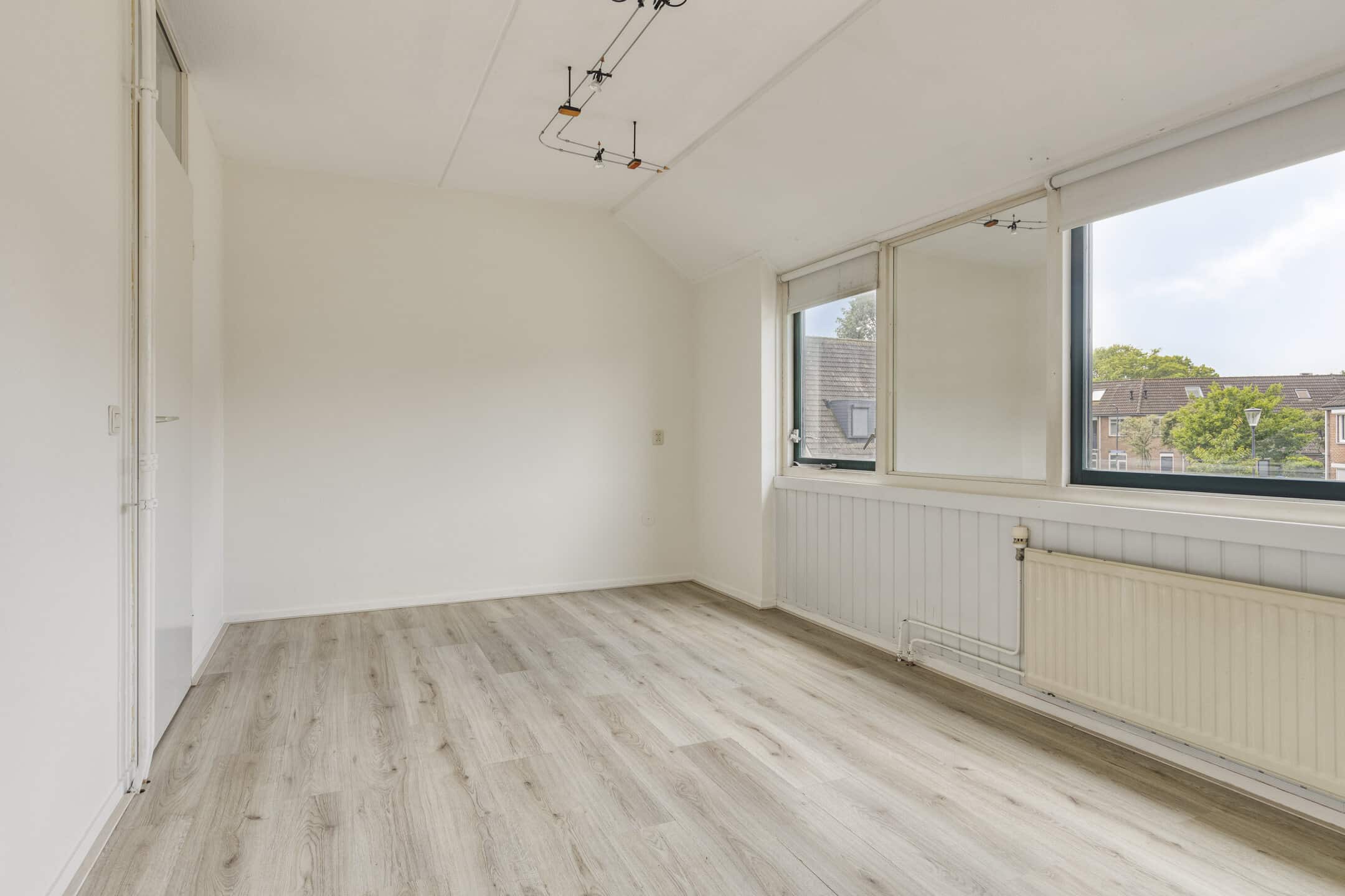 Tussenwoning te koop: Heinoord 18, Breda