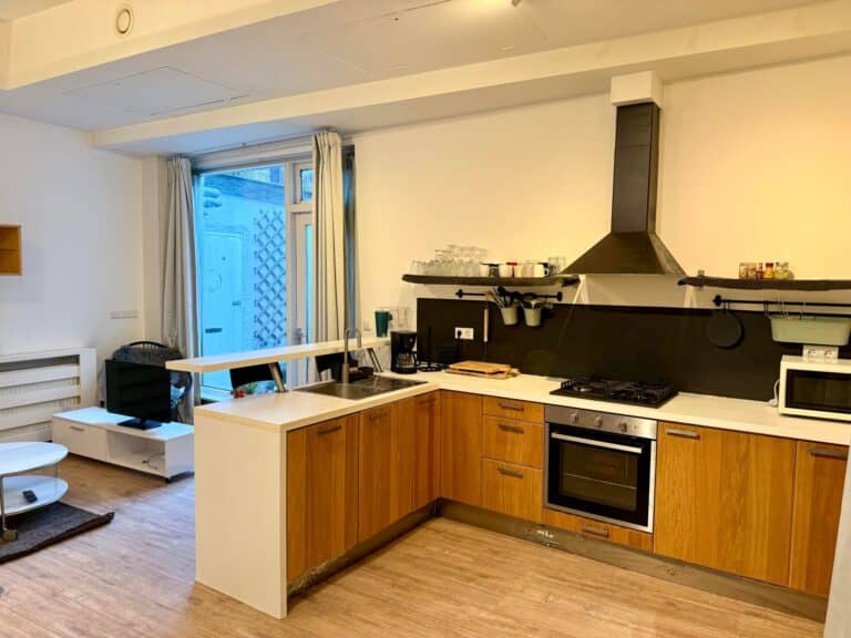 apartments for rent on Lange Lauwerstraat 8 achterkant