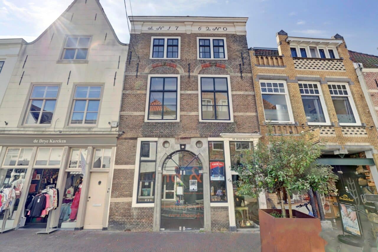 huurwoningen te huur op Papenstraat 8