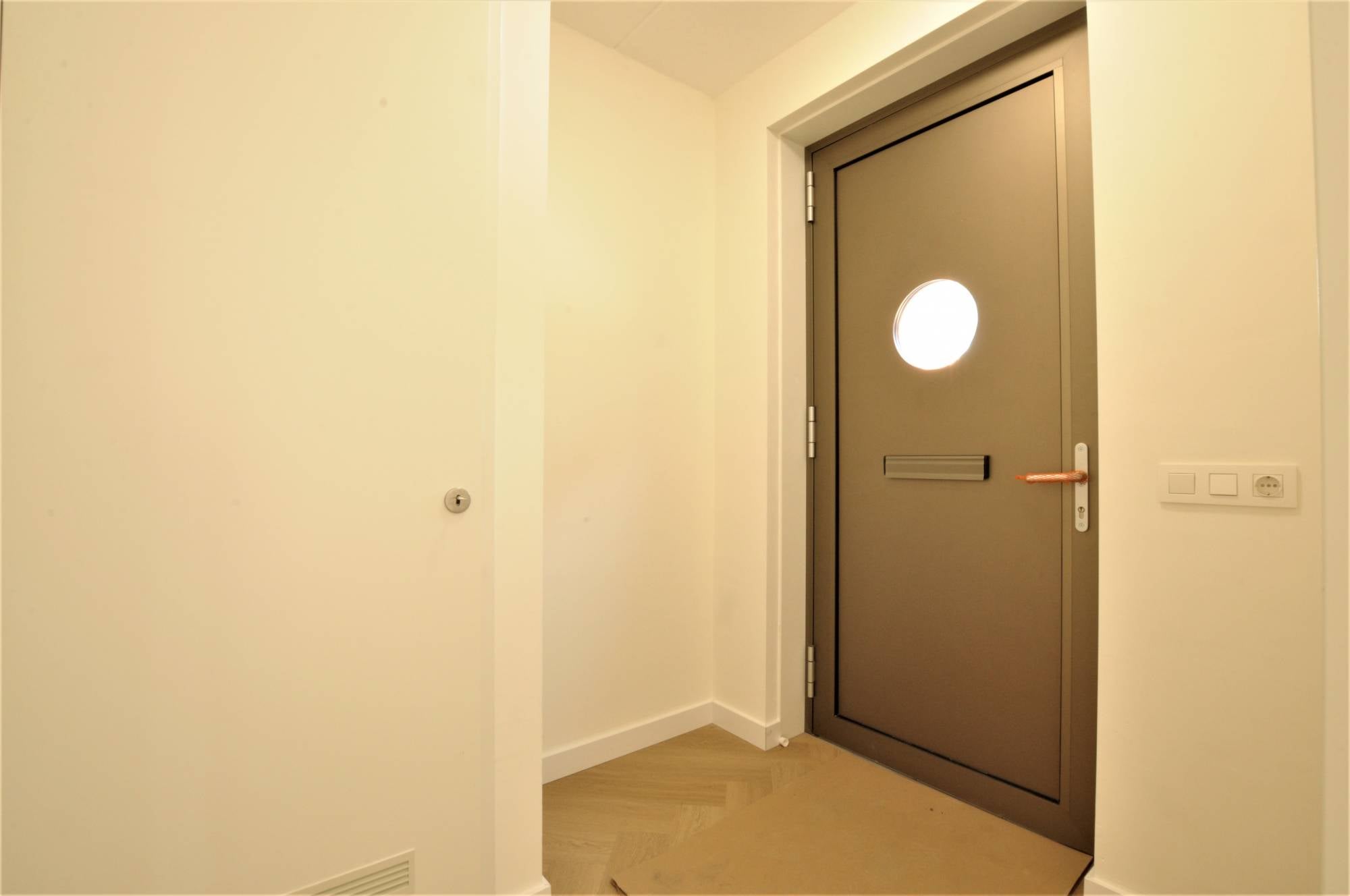 Bekijk foto 1/19 van house in Eindhoven