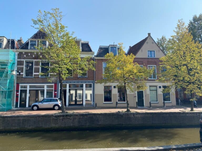 Weaze, Leeuwarden